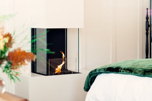 Ecosmart Fire Flex 18BY Bay Fireplace Insert - Black Finish / Stainless Steel Burner - ESF.FX.18BY